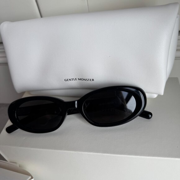 Gentle Monster Bandeone S Black Oval Sunglasses – Minimal Style, Like New main image 6